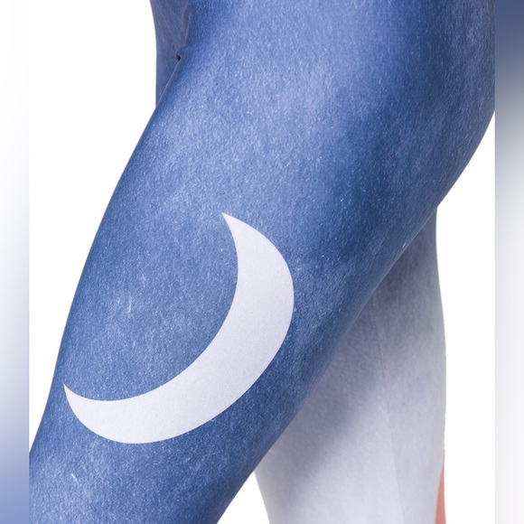 Onzie Graphic High Waisted Basic Midi Leggings - Size S/M (2-6) - Picture 5 of 8